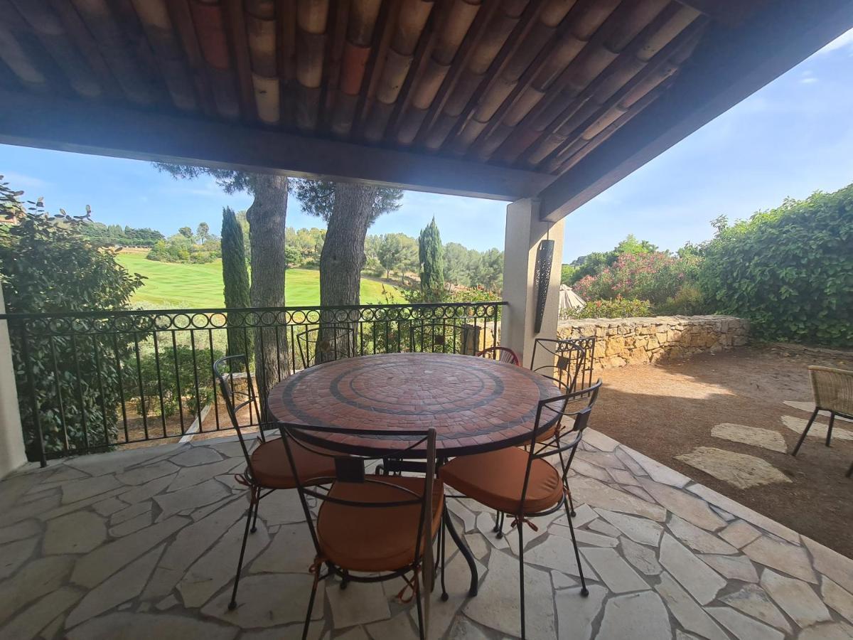 Superbe Villa-Domaine Avec Golf Piscine Et Tennis Saint-Cyr-sur-Mer Exterior foto