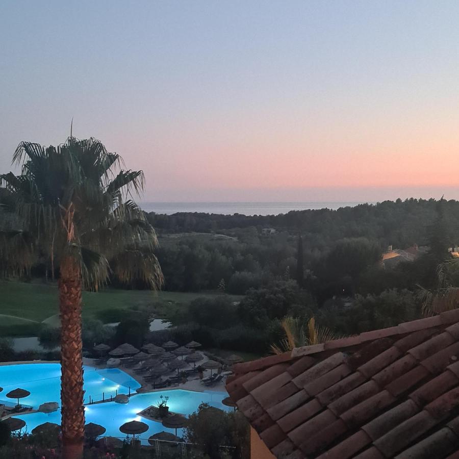 Superbe Villa-Domaine Avec Golf Piscine Et Tennis Saint-Cyr-sur-Mer Exterior foto