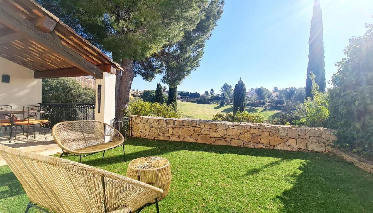 Superbe Villa-Domaine Avec Golf Piscine Et Tennis Saint-Cyr-sur-Mer Exterior foto