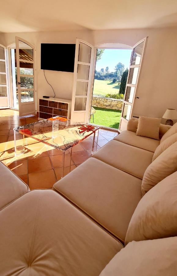 Superbe Villa-Domaine Avec Golf Piscine Et Tennis Saint-Cyr-sur-Mer Exterior foto