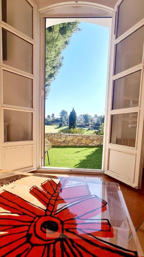 Superbe Villa-Domaine Avec Golf Piscine Et Tennis Saint-Cyr-sur-Mer Exterior foto